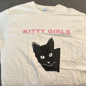 “Kitty Girls” tshirt large